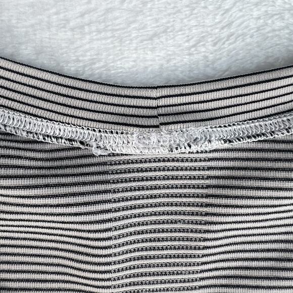 Lululemon Size 10 Run Swiftly Tech Long Sleeve Crew Tempo Stripe Black White - Picture 9 of 15